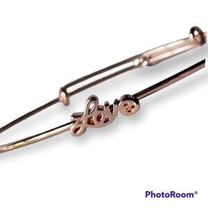 Silver plated LOVE bracelet - You are loved!